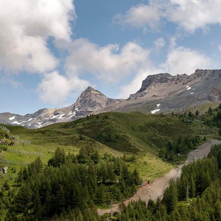 Matterhorn Retreat Francois - Central Ski Chalet With Spa And Breakfast, 100Mt Lift 布勒伊-切尔维尼亚 外观 照片