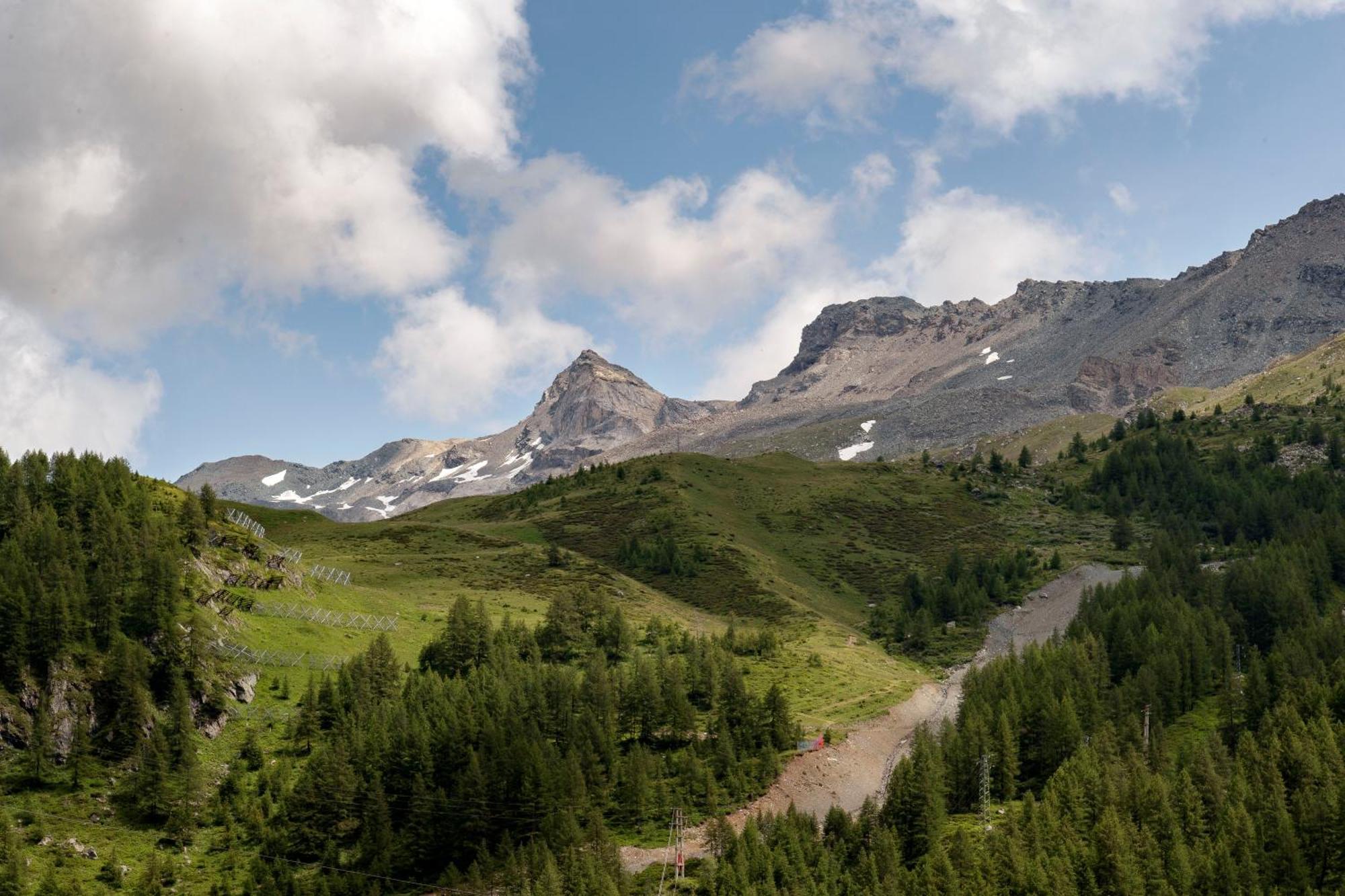 Matterhorn Retreat Francois - Central Ski Chalet With Spa And Breakfast, 100Mt Lift 布勒伊-切尔维尼亚 外观 照片
